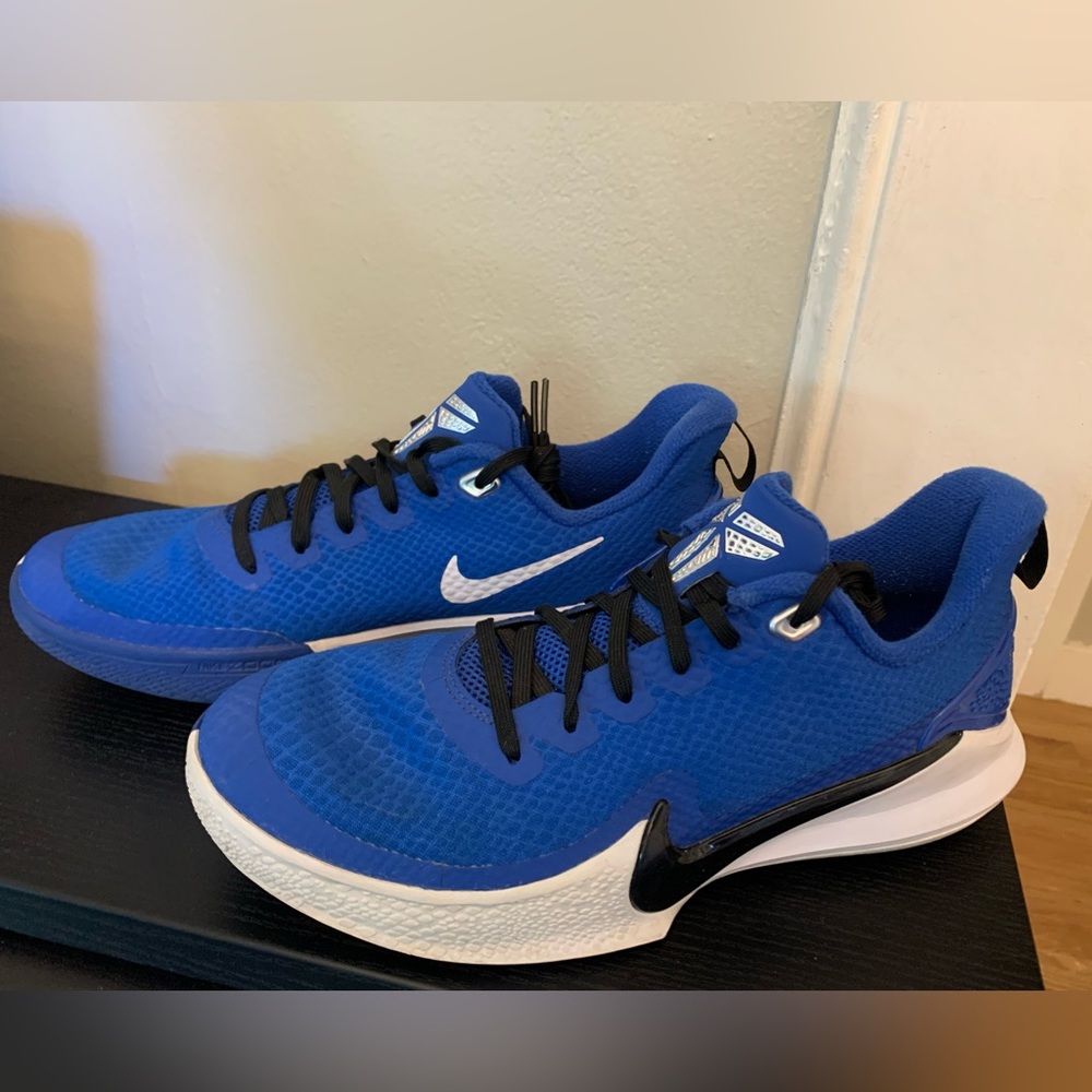 Kobe Mamba Focus TB ‘Game Royal’ Size Mens 8/Womens 9.5 Like New.